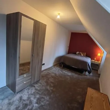 Maison Familiale Avec Piscine Proche Paris - Jo 24 Otel
