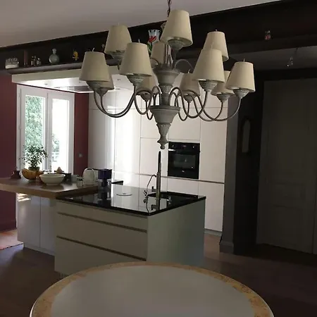 Maison Familiale Avec Piscine Proche Paris - Jo 24 Otel *