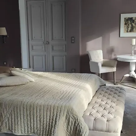 Otel Maison Familiale Avec Piscine Proche Paris - Jo 24 *